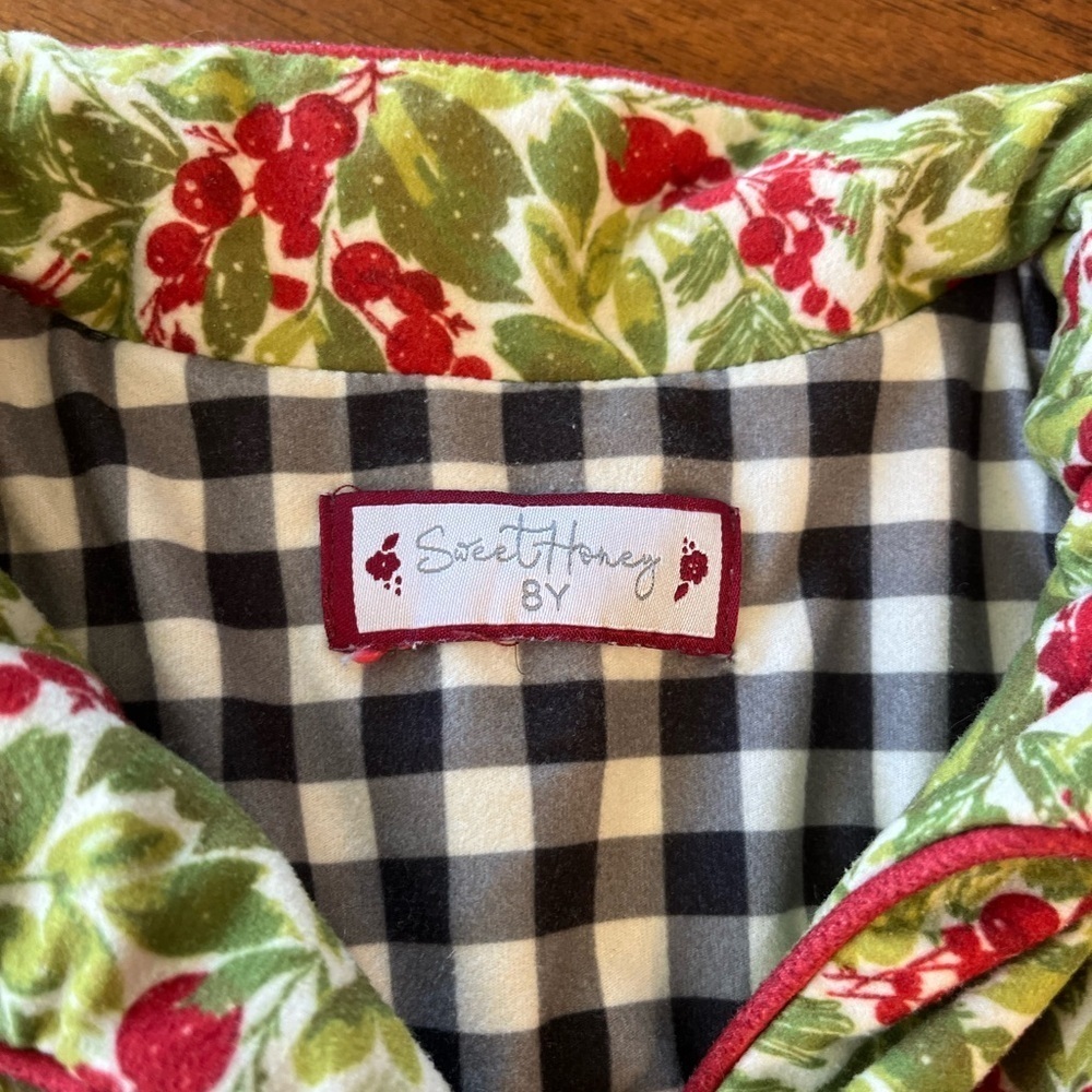 SweetHoney red green 2 piece button up pajamas - Picture 6 of 8